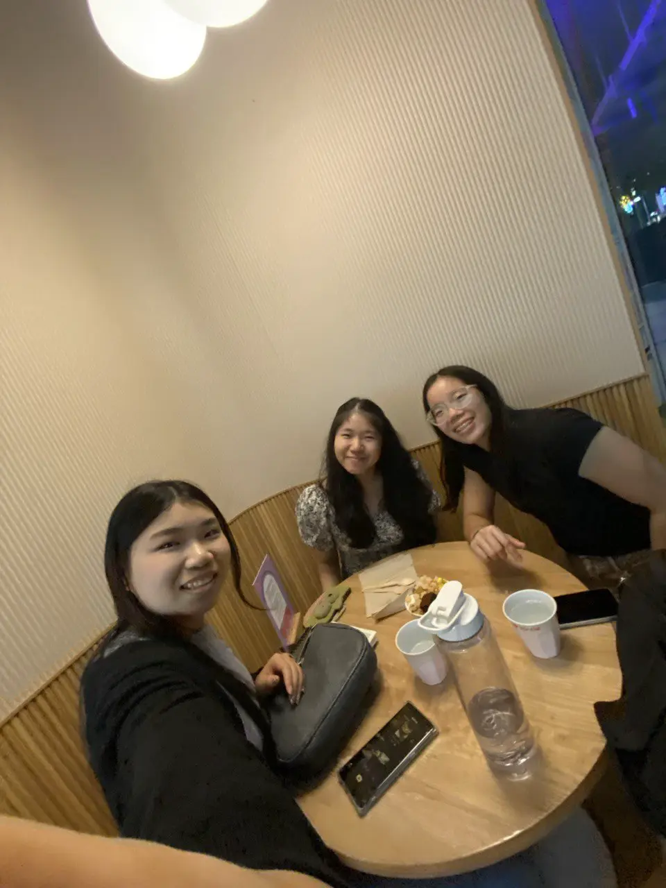 An image to describe post