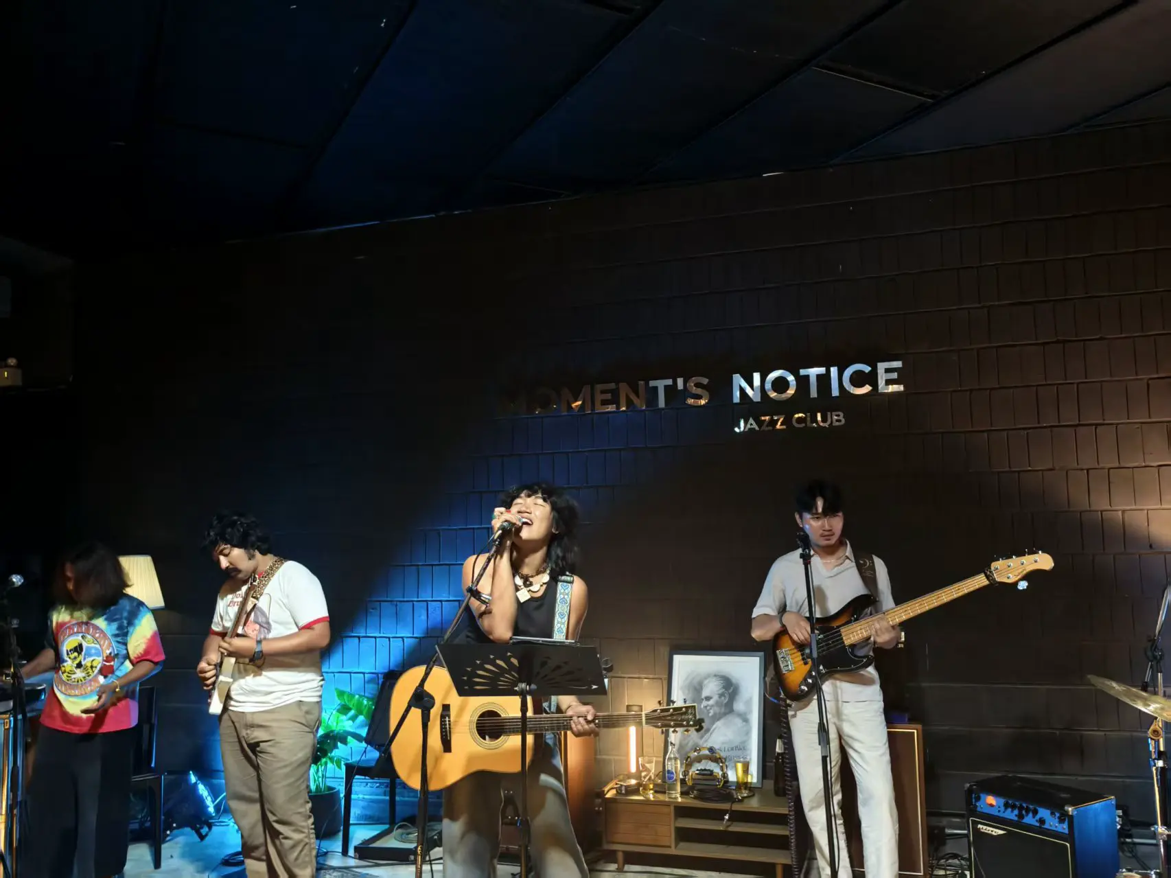 An image to describe post