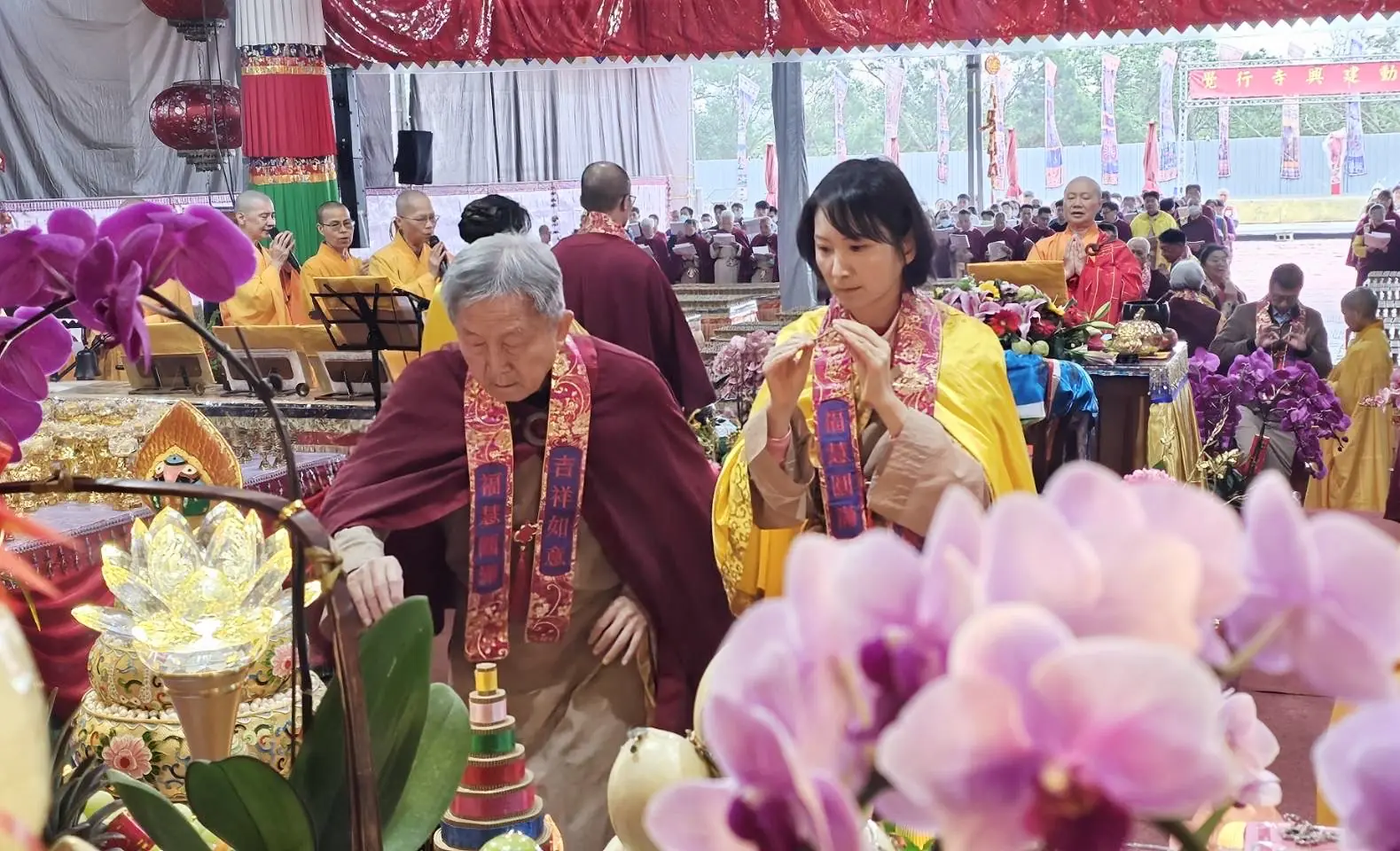 An image to describe post