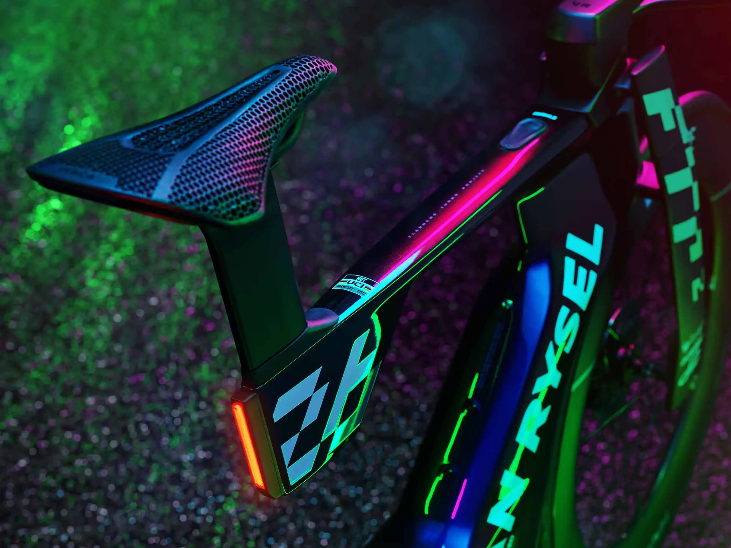 An image to describe post