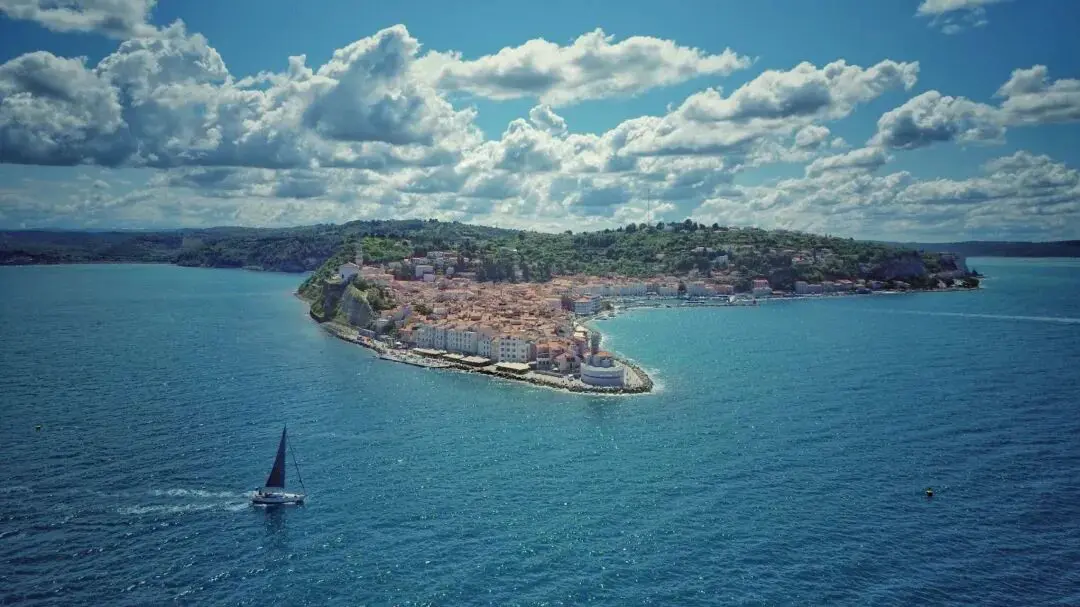 An image to describe post